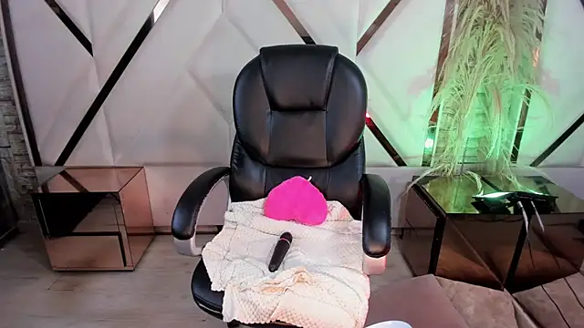 Irina Rouse online show from February 28, 2026, 2:07 pm