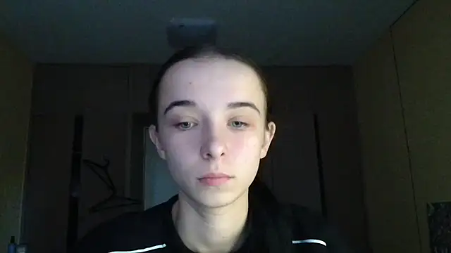 Emilia Light online show from October 14, 2025, 5:19 am