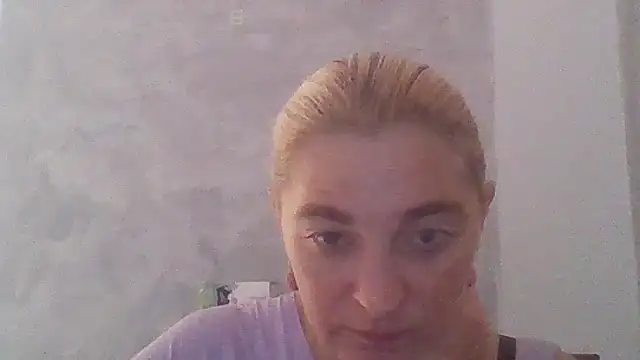 GoldenAngelMilf online show from September 26, 2025, 12:42 pm