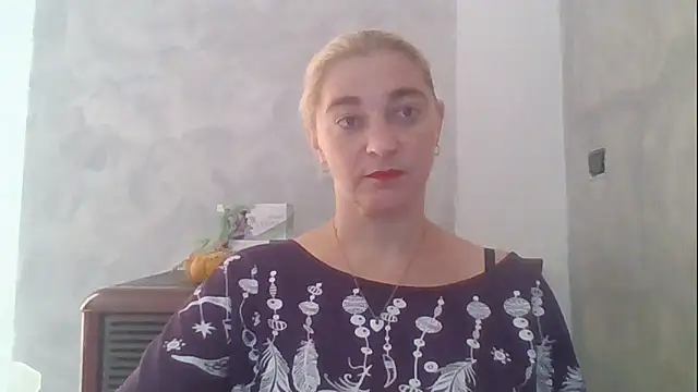 Snapshot of GoldenAngelMilf chatting on October 2, 2025, 1:07 pm GoldenAngelMilf online show from October 2, 2025, 1:07 pm