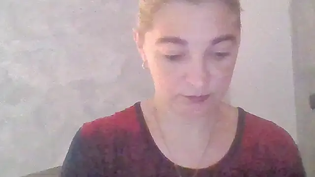 Snapshot of GoldenAngelMilf chatting on October 8, 2025, 7:06 am GoldenAngelMilf online show from October 8, 2025, 7:06 am