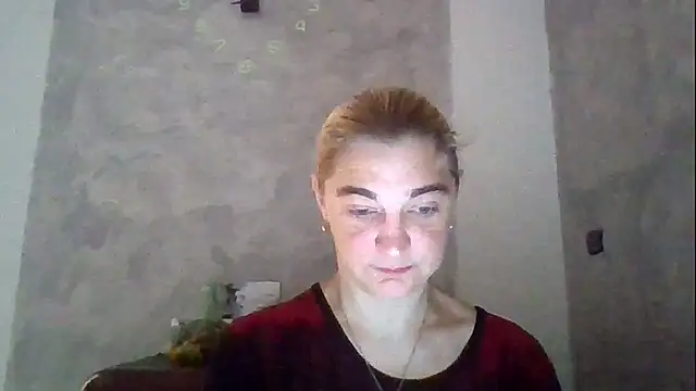 Snapshot of GoldenAngelMilf chatting on October 15, 2025, 6:57 am GoldenAngelMilf online show from October 15, 2025, 6:57 am