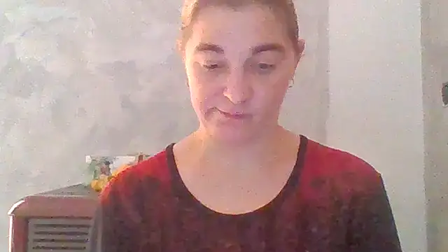 Snapshot of GoldenAngelMilf chatting on November 6, 2025, 1:01 pm GoldenAngelMilf online show from November 6, 2025, 1:01 pm