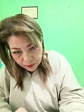 VANESSA  01 online show from October 18, 2025, 11:44 am