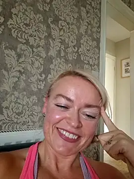 demidelightfulxx online show from September 29, 2025, 1:16 pm