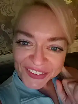 demidelightfulxx online show from October 29, 2025, 8:05 am