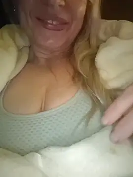 demidelightfulxx online show from February 1, 2026, 8:40 pm