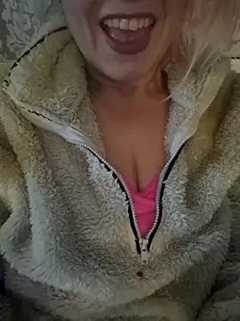 demidelightfulxx online show from February 3, 2026, 12:32 pm