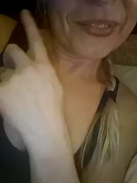 demidelightfulxx online show from February 4, 2026, 8:25 pm