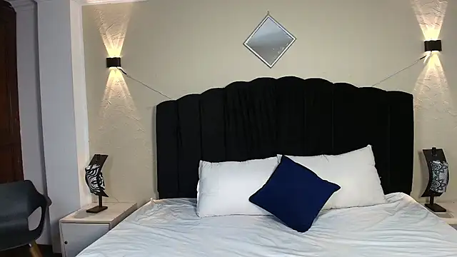 Snapshot of GabySweett_ chatting on October 14, 2025, 11:44 am GabySweett online show from October 14, 2025, 11:44 am