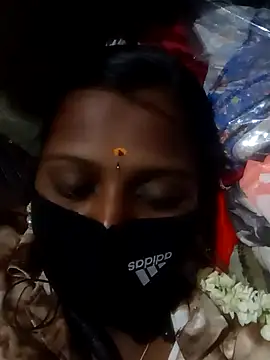 Snapshot of Tamil_Hot_Sandy chatting on October 15, 2025, 5:13 pm Tamil Hot Sandy online show from October 15, 2025, 5:13 pm