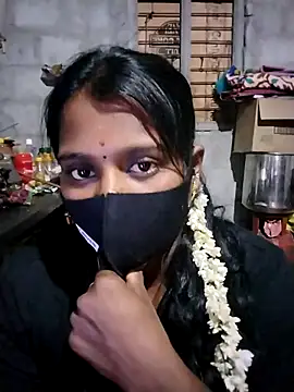 Tamil Hot Sandy online show from November 26, 2025, 7:15 pm