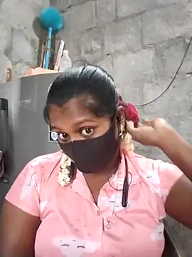 Tamil Hot Sandy online show from December 16, 2025, 5:01 am