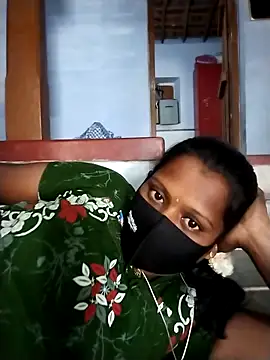 Snapshot of Tamil_Hot_Sandy chatting on May 8, 2026, 5:02 am Tamil Hot Sandy online show from May 8, 2026, 5:02 am