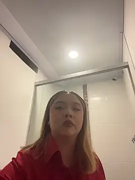 Snapshot of Angelina_velvett chatting on October 31, 2025, 11:06 pm Angelina velvett online show from October 31, 2025, 11:06 pm