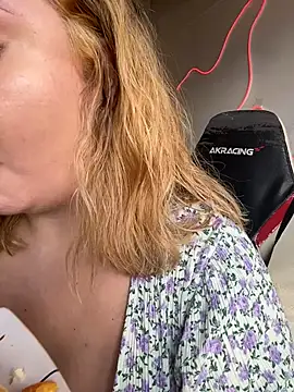 Snapshot of Angelina_velvett chatting on November 9, 2025, 7:12 pm Angelina velvett online show from November 9, 2025, 7:12 pm