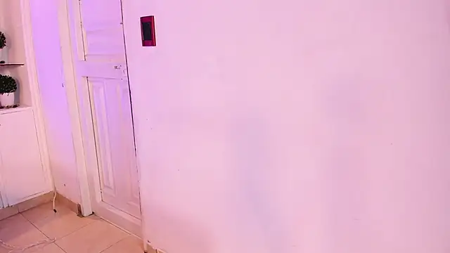 Snapshot of Caroline_Millerr chatting on February 6, 2026, 7:39 pm Caroline Millerr online show from February 6, 2026, 7:39 pm