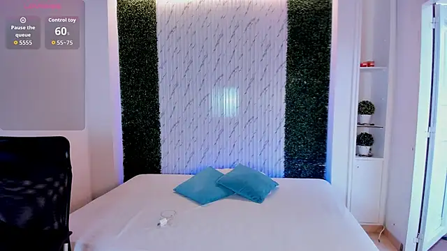 Snapshot of Caroline_Millerr chatting on March 7, 2026, 11:40 am Caroline Millerr online show from March 7, 2026, 11:40 am