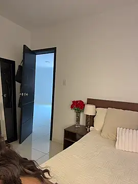 Capricho 01 online show from February 26, 2026, 6:29 pm