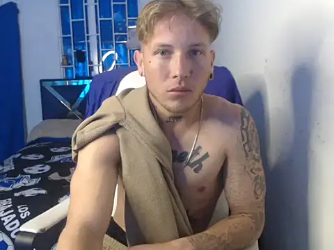 jeanpier 97 online show from September 25, 2025, 8:01 pm