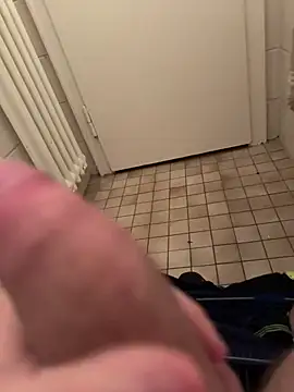 Penisbrutaldick online show from December 6, 2024, 9:13 pm