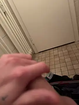 Penisbrutaldick online show from December 15, 2024, 8:04 pm