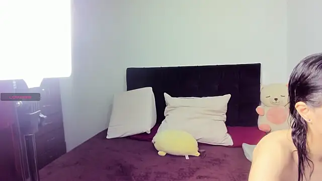 Snapshot of Yin_yang_hot chatting on October 16, 2025, 11:00 am Yin yang hot online show from October 16, 2025, 11:00 am