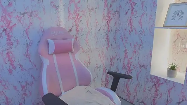 Sharon Curvy online show from November 9, 2025, 3:38 am