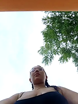 Snapshot of young_dairy01 chatting on October 8, 2025, 12:36 pm young dairy01 online show from October 8, 2025, 12:36 pm