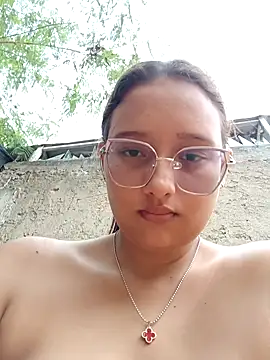 Snapshot of young_dairy01 chatting on October 11, 2025, 12:47 pm young dairy01 online show from October 11, 2025, 12:47 pm