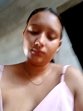 Snapshot of young_dairy01 chatting on October 18, 2025, 12:50 pm young dairy01 online show from October 18, 2025, 12:50 pm