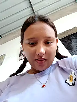 Snapshot of young_dairy01 chatting on October 21, 2025, 12:17 pm young dairy01 online show from October 21, 2025, 12:17 pm