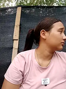 Snapshot of young_dairy01 chatting on October 27, 2025, 12:09 pm young dairy01 online show from October 27, 2025, 12:09 pm