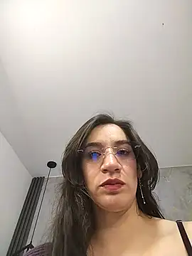 Sweet saam01 online show from September 26, 2025, 2:32 pm