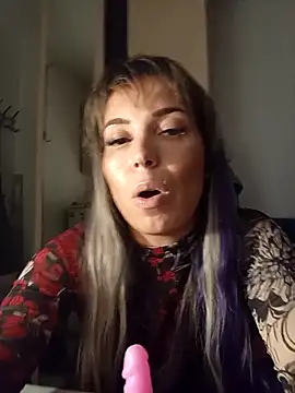 Snapshot of Conny_Shellie chatting on October 21, 2025, 7:36 pm Conny Shellie online show from October 21, 2025, 7:36 pm