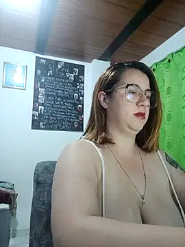 Snapshot of Venenodulce chatting on October 11, 2025, 3:17 am Venenodulce online show from October 11, 2025, 3:17 am