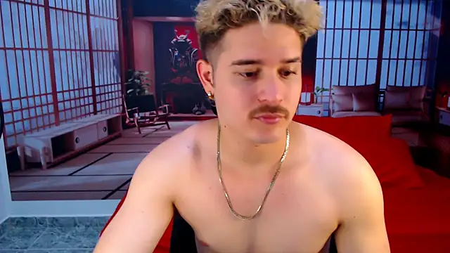 AlexPiersss online show from October 8, 2025, 7:22 pm