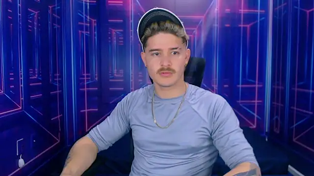 AlexPiersss online show from October 17, 2025, 7:16 pm