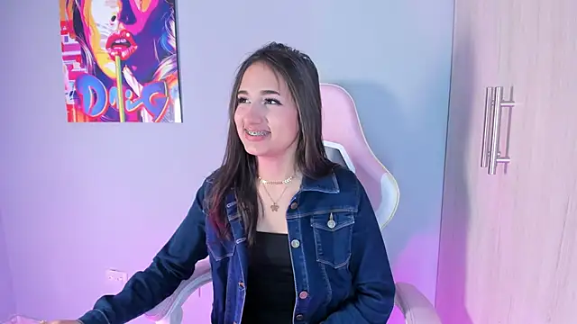 Athenea  fox online show from December 14, 2025, 11:48 am