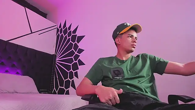 JuanSixx online show from October 4, 2025, 4:21 am