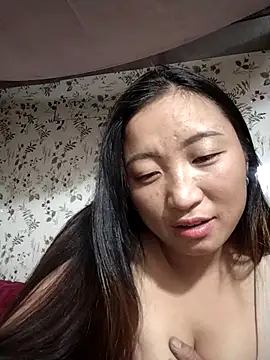 zhen-zo online show from November 5, 2025, 6:02 am