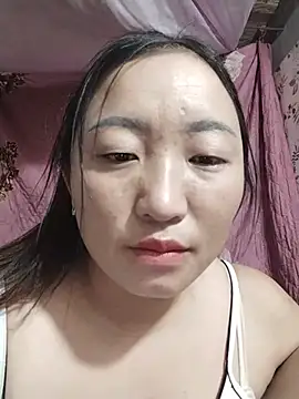 zhen-zo online show from June 24, 2026, 3:27 am