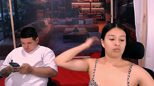 Snapshot of Charly_and_laura chatting on October 28, 2025, 7:27 pm Charly and laura online show from October 28, 2025, 7:27 pm