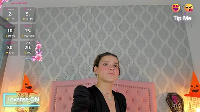 Snapshot of kendallspears_1 chatting on October 31, 2025, 3:40 am kendallspears 1 online show from October 31, 2025, 3:40 am