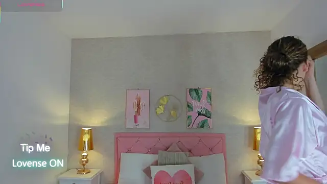 kendallspears 1 online show from December 4, 2025, 4:11 am