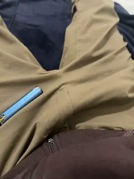 Snapshot of theunknownuncut chatting on November 1, 2025, 7:32 am theunknownuncut online show from November 1, 2025, 7:32 am