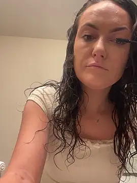 sexybriiiixoxo online show from May 17, 2026, 4:25 pm