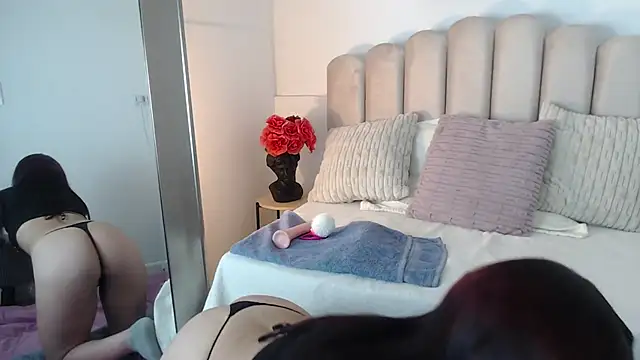 Snapshot of isa_bigassx chatting on November 5, 2025, 4:45 am isa bigassx online show from November 5, 2025, 4:45 am