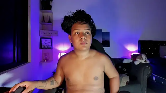 Snapshot of hot_pleaser1__ chatting on September 28, 2025, 3:01 am hot pleaser1 online show from September 28, 2025, 3:01 am