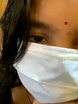 Aditi  0 online show from September 29, 2025, 6:29 am